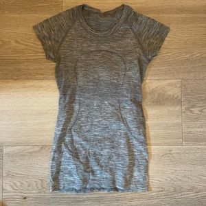Gray Lululemon shorts sleeve swiftly tech